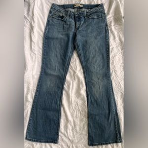 Levi’s 524 too super-low jeans